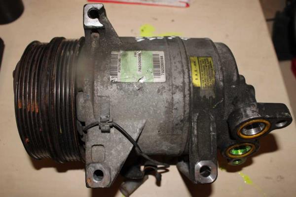 COMPRESSEUR DE CLIMATISATION VOLVO/FORD - Vue 2